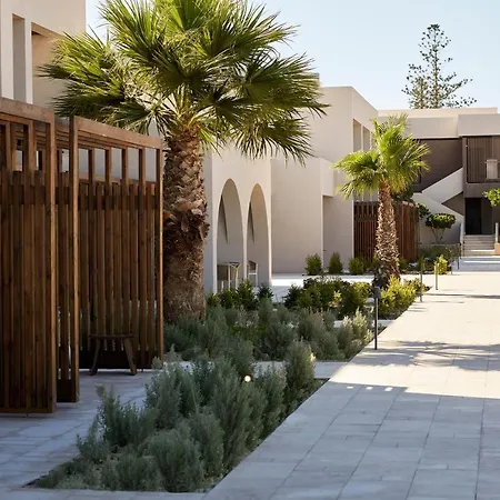 Elissa Adults-only Lifestyle