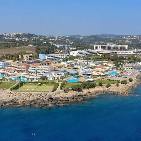 Elissa Adults-only Lifestyle