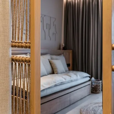 Elissa Adults-only Lifestyle 5*